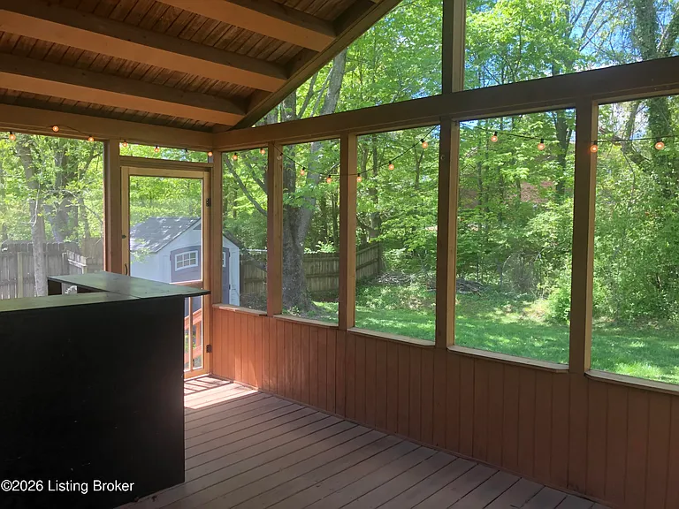 6811 Cedarwood Dr — Photo 5