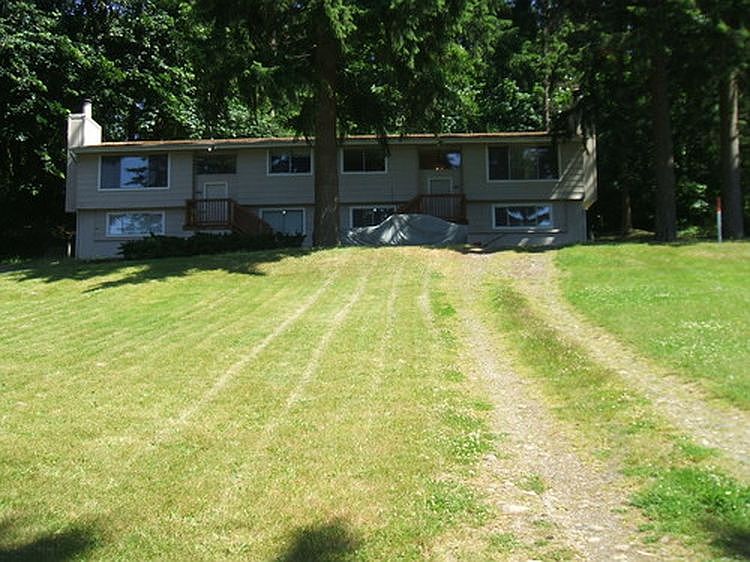 1st image of 16414 16416 74th Ave E