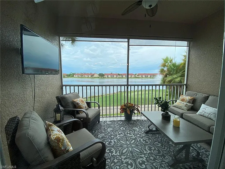 2730 Cypress Trace Cir #2820 — Photo 24