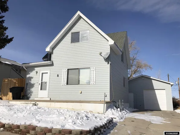 413 Quartz St, Kemmerer, WY 83101