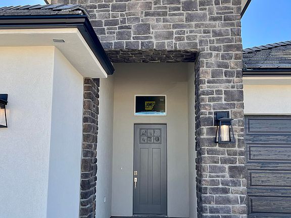 3rd image of 3038 Beartrap Canyon Dr