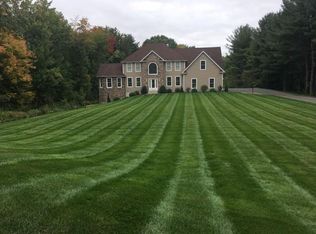 21 Valley Rd, Southampton, MA 01073