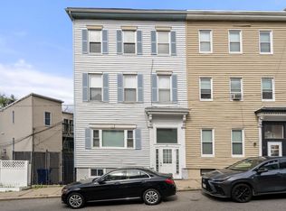 13 Knowlton St, South Boston, MA 02127