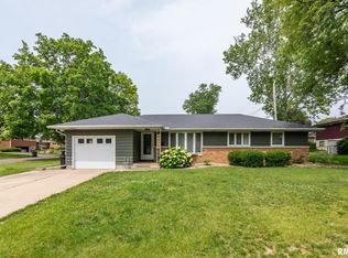 4415 N Rosemead Dr, Peoria, IL