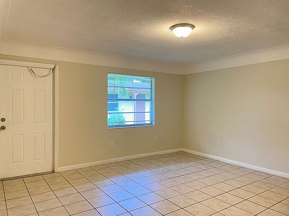 2nd image of 4764 Cole St #4768