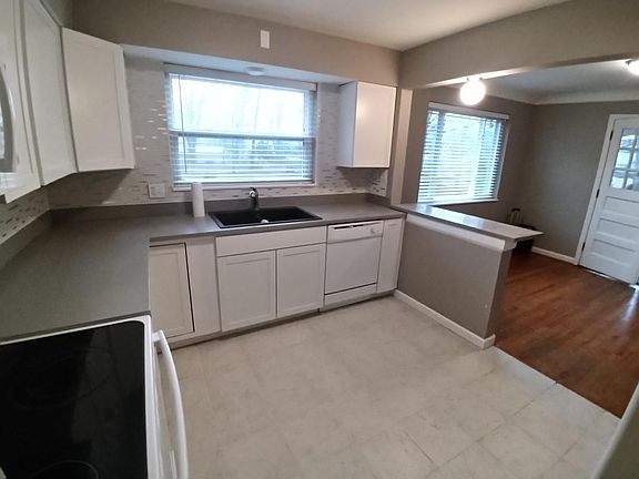 5th image of 8645 Koszo Dr