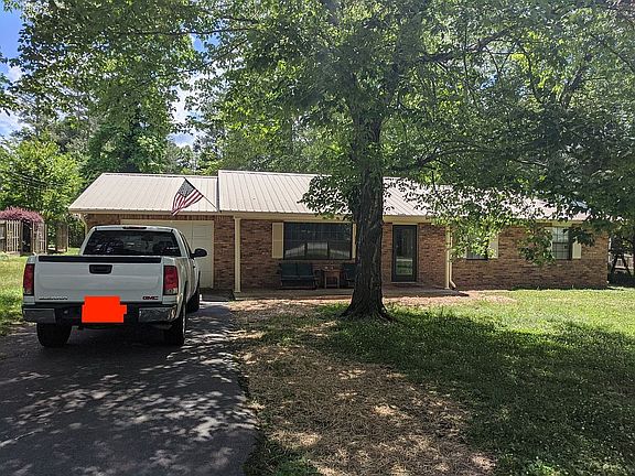 2nd image of 315 Laurel Dr