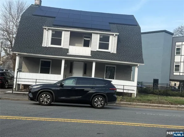 126 Essex St, Hackensack, NJ 07601