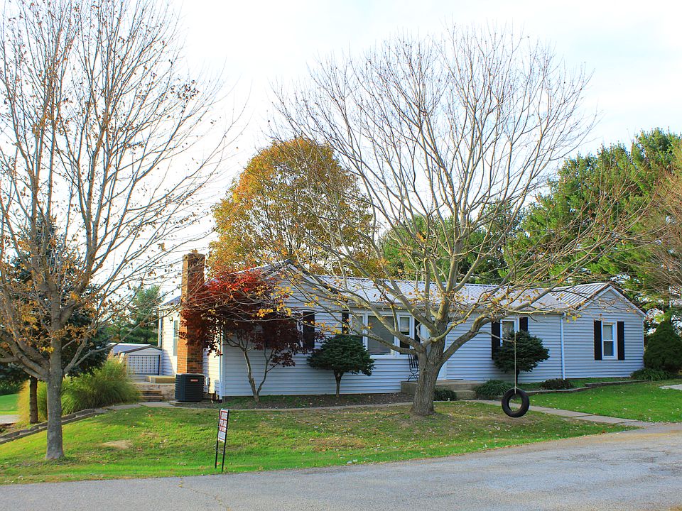 2nd image of 24985 Zimmer Rd
