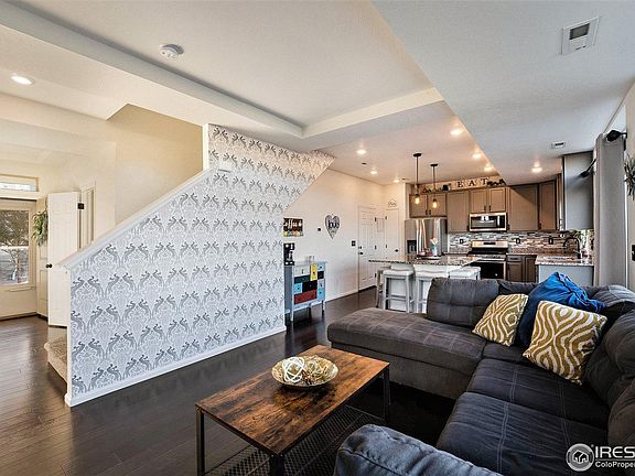 4th image of 10176 Zeno St