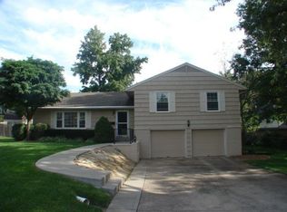 6310 W 93rd Ter, Overland Park, KS 66212