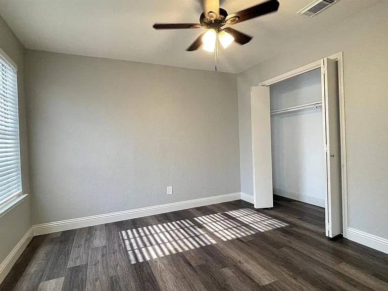2217 Roman Ct — Photo 14