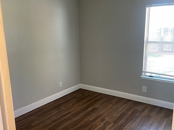 3rd image of 4019 Beaver Creek Ct