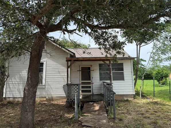514 W Avenue D, Poteet, TX 78065