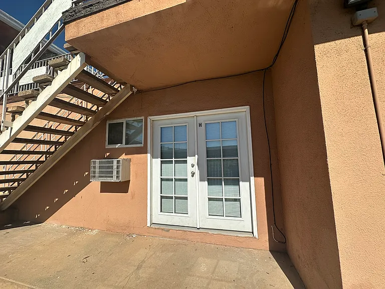 2232 W Via Corona #H — Photo 13