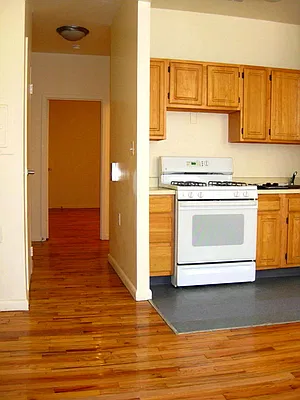 Kitchen, photo 2