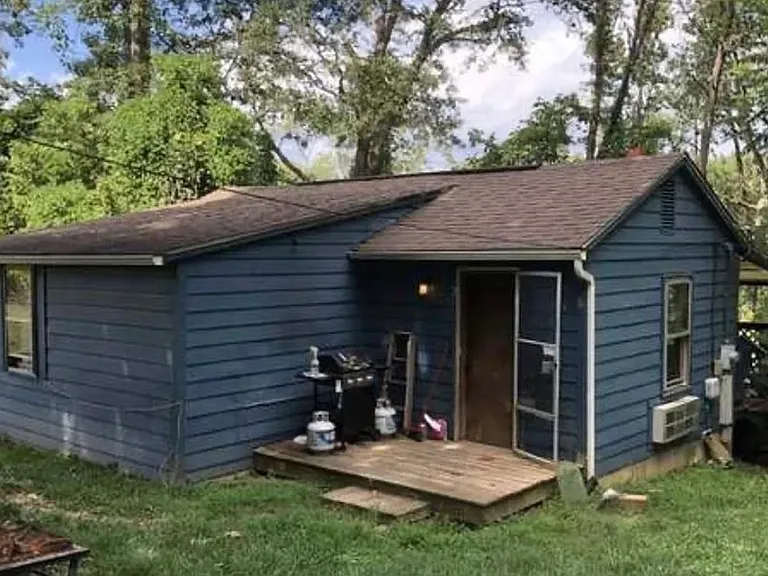 310 Carson Dr #7 — Photo 5