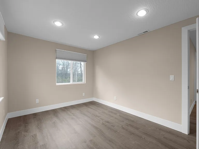 3383 Paris Blvd — Photo 17