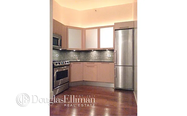 Rented by Douglas Elliman | media 25