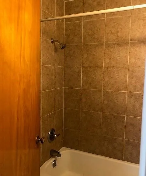 1004 Castlerock Dr — Photo 11