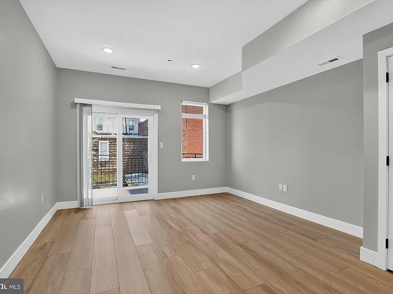1843 E Hazzard St #2 — Photo 2