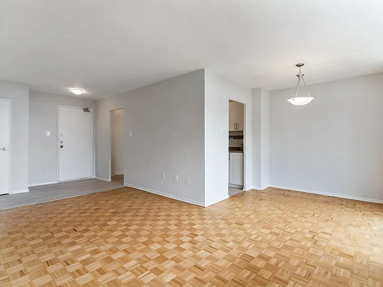 1216 York Mills Rd — Photo 8