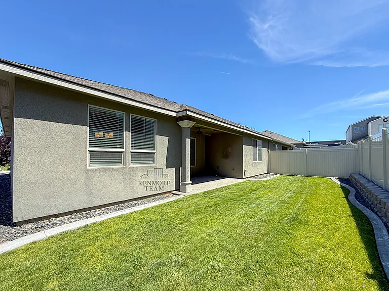 9114 Ruven St — Photo 19