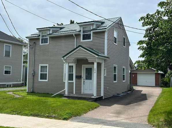 458 Robie St, Truro, NS B2N 1M3