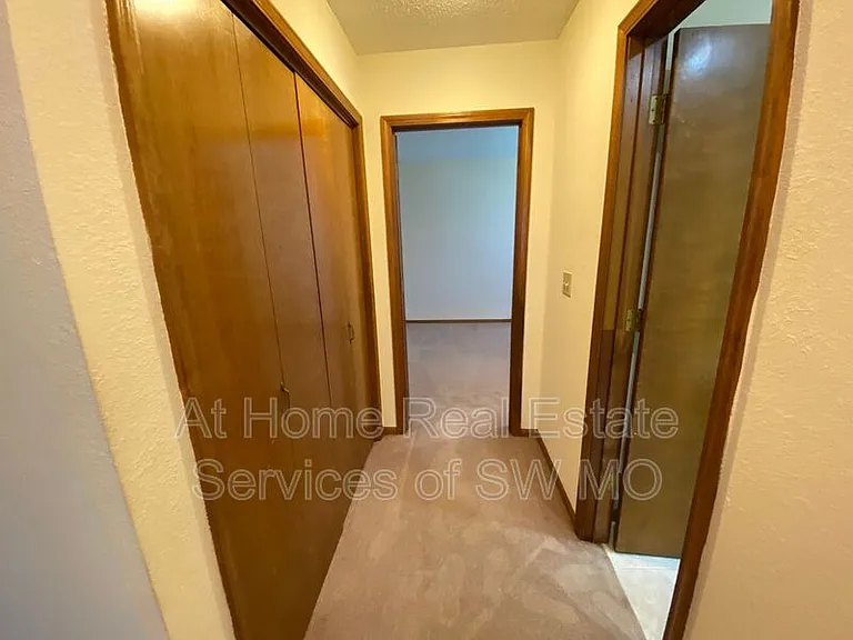 3034 W Greenwood St — Photo 8