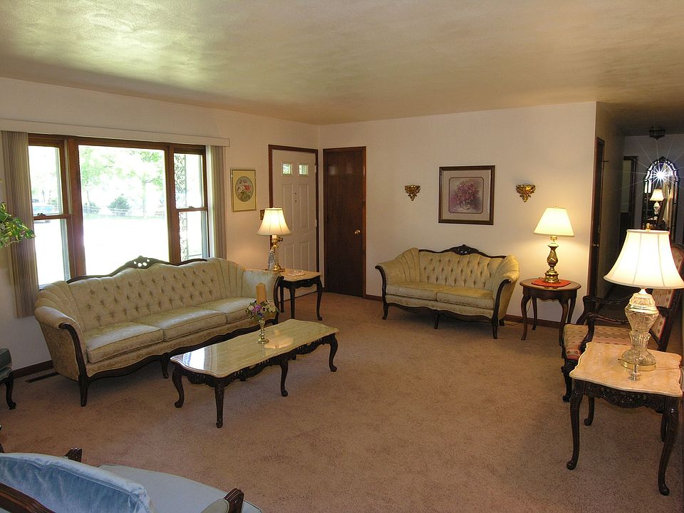 1st image of 10159 W Waldo Ave