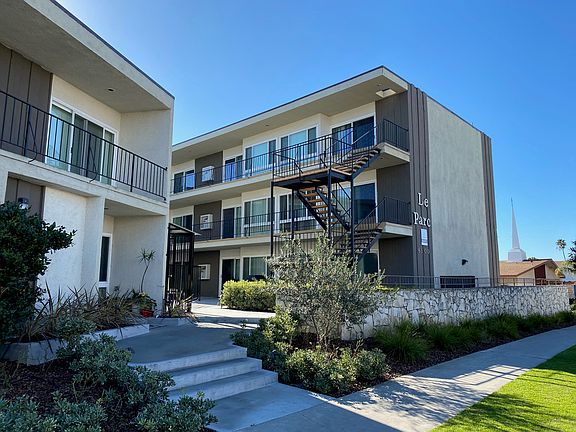 2nd image of 6100 S Pacific Coast Hwy APT 17