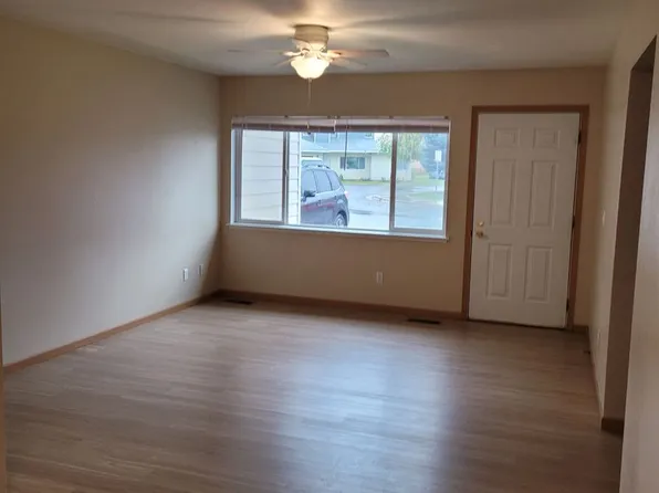 Oak Street Town Homes, 1062 W Oak St #9, Bozeman, MT 59715