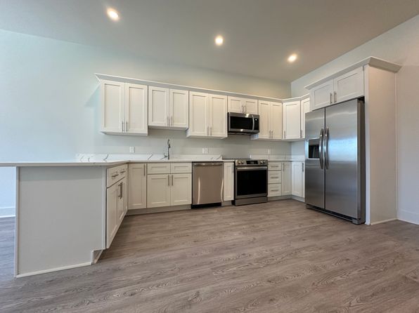 471 Washington St #102