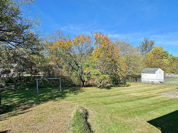 4th image of 2705 Hillbrook Dr