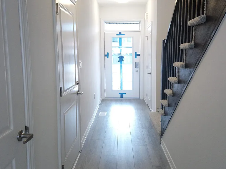 4 Bellhouse Ave — Photo 9