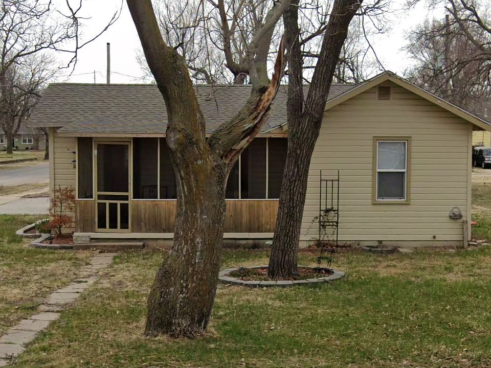 1st image of 1501 Prairie St