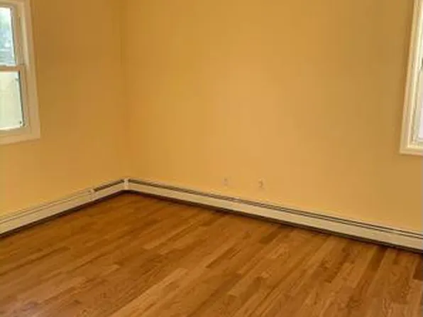 46 Adams Ave #3, Staten Island, NY 10306