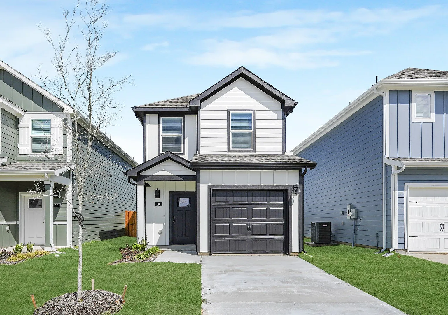 318 Tall Cedar Way — Photo 2