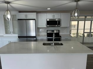 12 Iguana Ct, Fort Myers, FL 33912