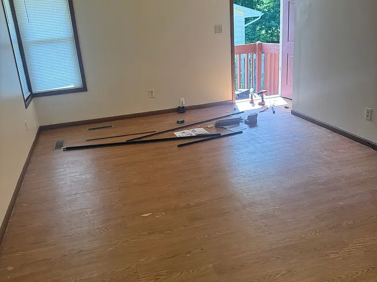 315 E Rose Avenue — Photo 2