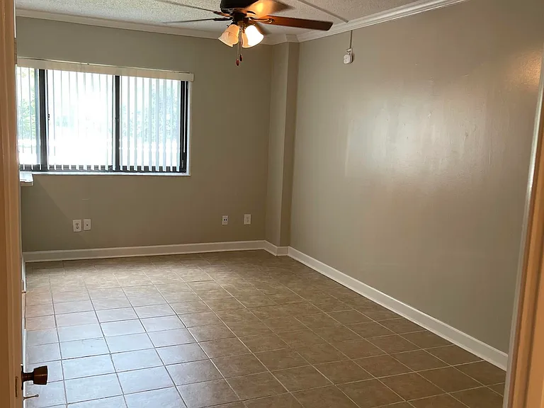 11550 Southfork Ave #212 — Photo 9