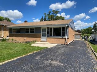 110 E Harrison St, Villa Park, IL