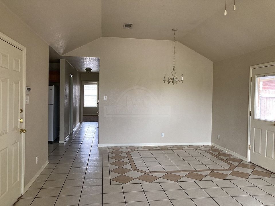 1st image of 4700 Pennington Ave #B