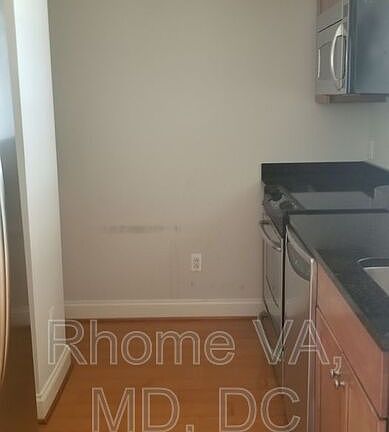 4th image of 1020 N Highland St Unit 522