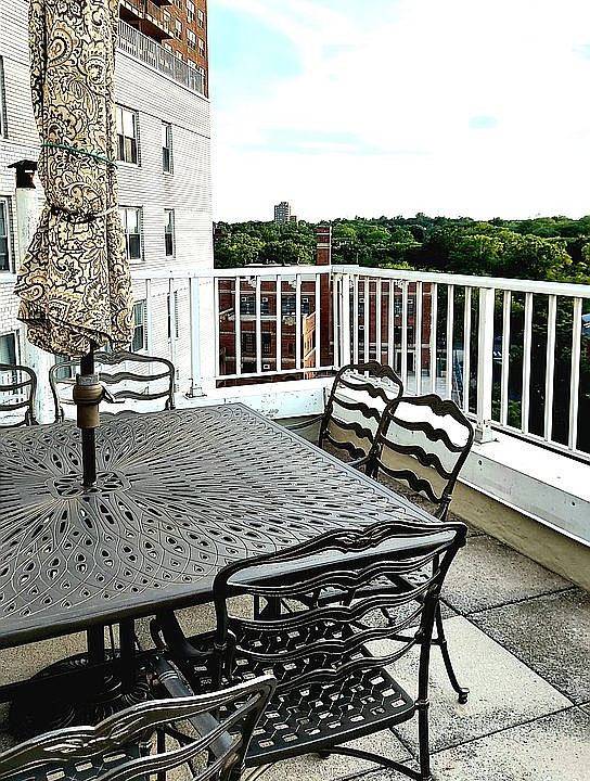 2nd image of 12510 Queens Blvd APT 1402
