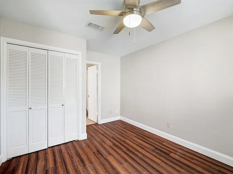 7211 Lakewood Dr #G-124 — Photo 12