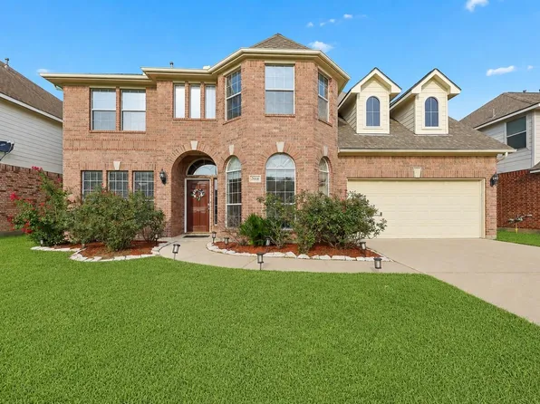 2614 Sunset Lake Dr, Sugar Land, TX 77478
