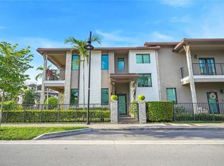 8375 NW 49th St, Doral, FL 33166
