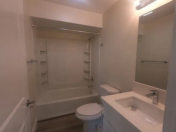 262 E Park Ave #D — Photo 11