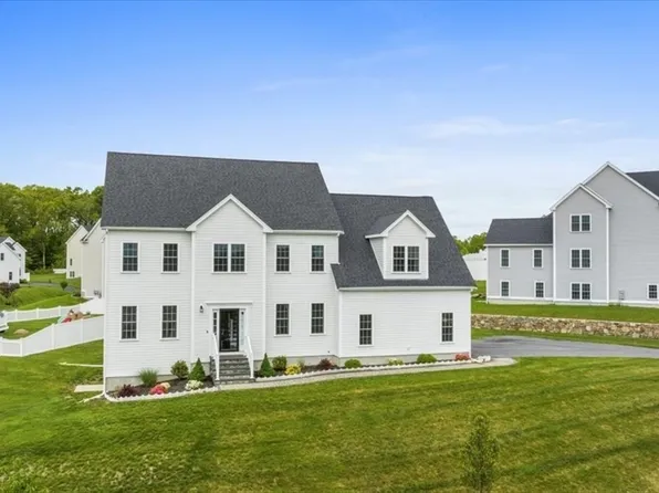 108 Magill Dr, Grafton, MA 01519